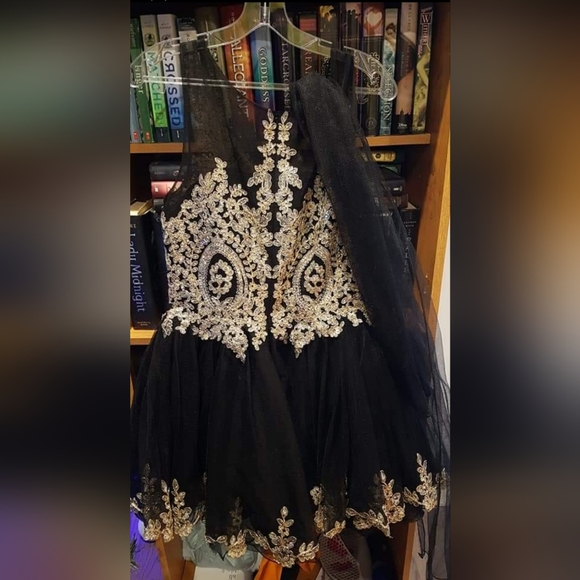 Size 10 Rianna Couture Dress - Picture 3 of 6